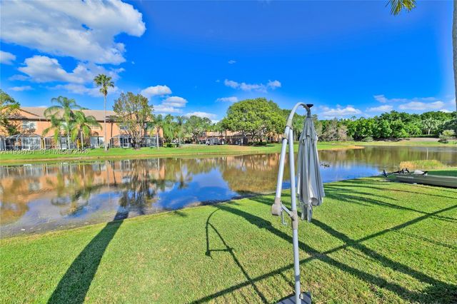 1176 Cedar Falls Dr, Weston, FL 33327