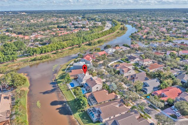 1176 Cedar Falls Dr, Weston, FL 33327