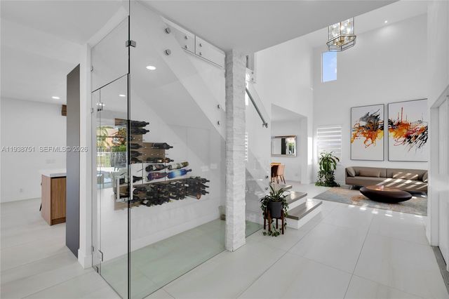 1176 Cedar Falls Dr, Weston, FL 33327