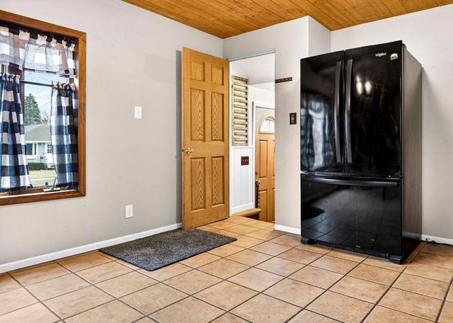 936 LINCOLN STREET, Menasha, WI 54952