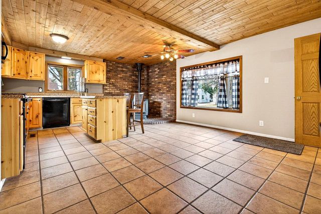 936 LINCOLN STREET, Menasha, WI 54952