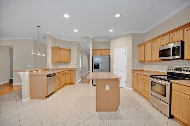 2615 LAKEMOOR DRIVE, Orlando, FL 32828