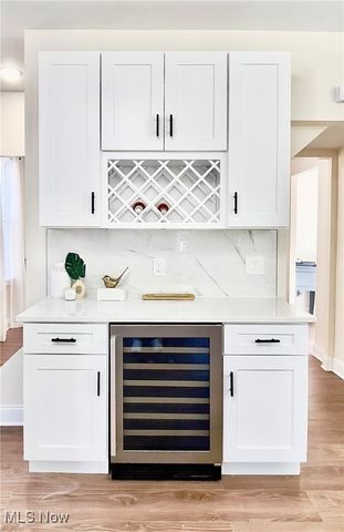 1911 Corning Avenue, Cleveland, OH 44109