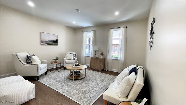 1911 Corning Avenue, Cleveland, OH 44109