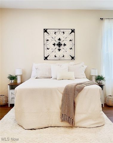 1911 Corning Avenue, Cleveland, OH 44109