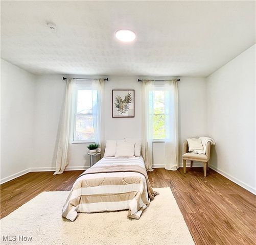 1911 Corning Avenue, Cleveland, OH 44109