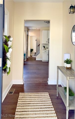 1911 Corning Avenue, Cleveland, OH 44109