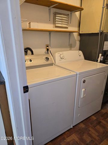 22 Mizzen Drive, Barnegat, NJ 08005