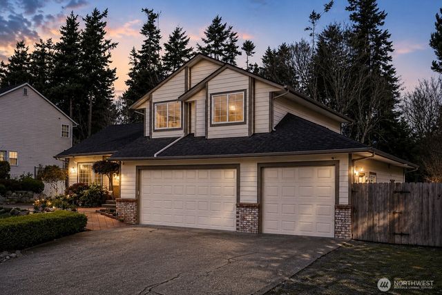844 Holbeck Drive, Camano Island, WA 98282