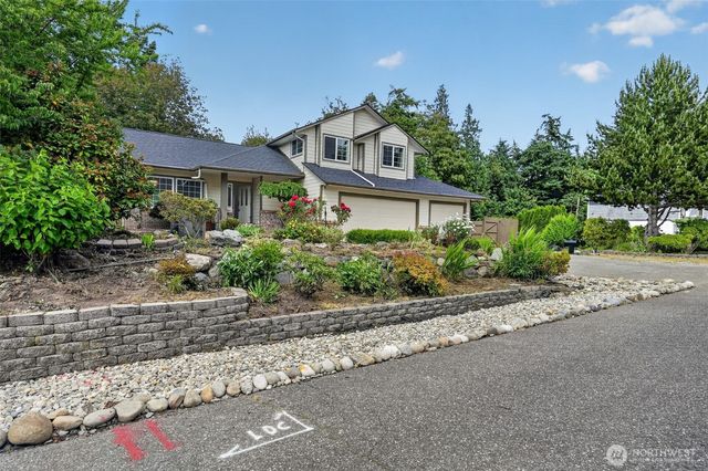 844 Holbeck Drive, Camano Island, WA 98282