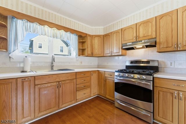 12 Driscoll St, Manville Boro, NJ 08835