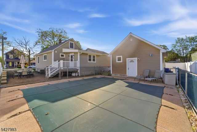 12 Driscoll St, Manville Boro, NJ 08835