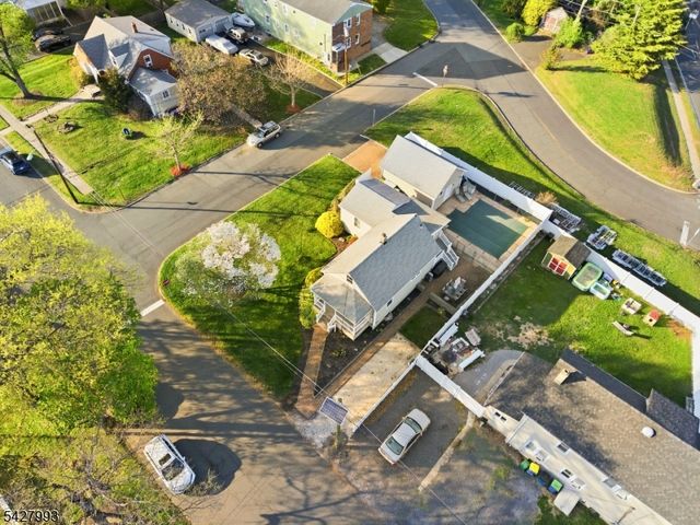 12 Driscoll St, Manville Boro, NJ 08835