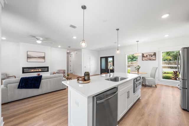 113 Fletcher Way, Destin, FL 32541