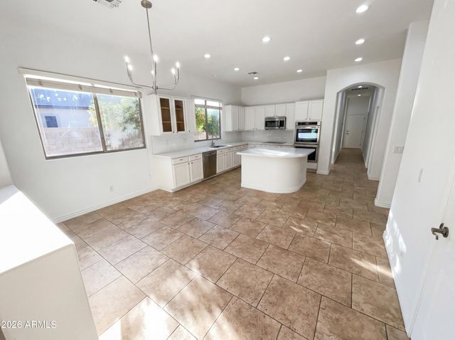 7326 N KIRSTEN Avenue, Glendale, AZ 85305