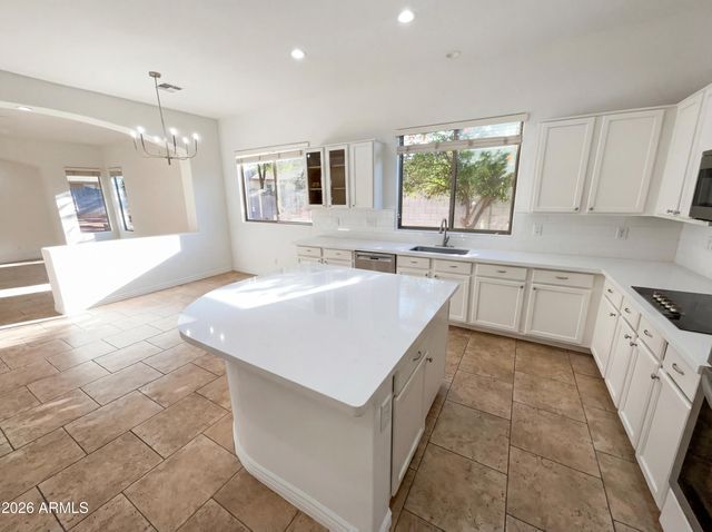 7326 N KIRSTEN Avenue, Glendale, AZ 85305