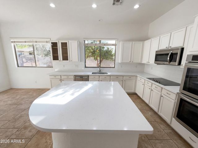 7326 N KIRSTEN Avenue, Glendale, AZ 85305