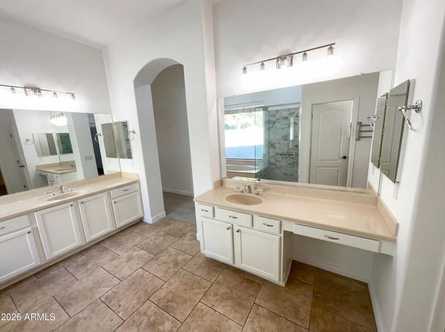 7326 N KIRSTEN Avenue, Glendale, AZ 85305