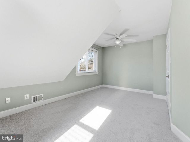 402 AUSTIN AVE, Barrington, NJ 08007