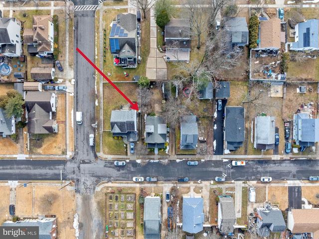 402 AUSTIN AVE, Barrington, NJ 08007