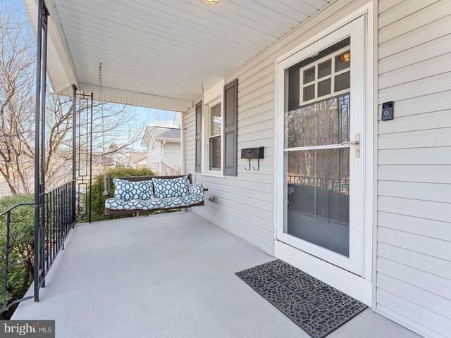 402 AUSTIN AVE, Barrington, NJ 08007