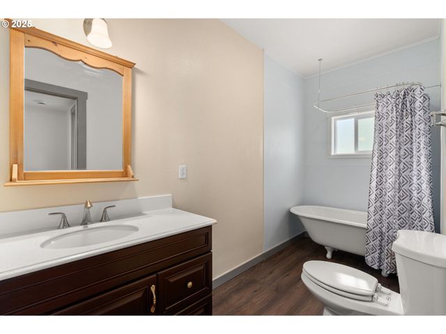 625 S GOLD St, Centralia, WA 98531