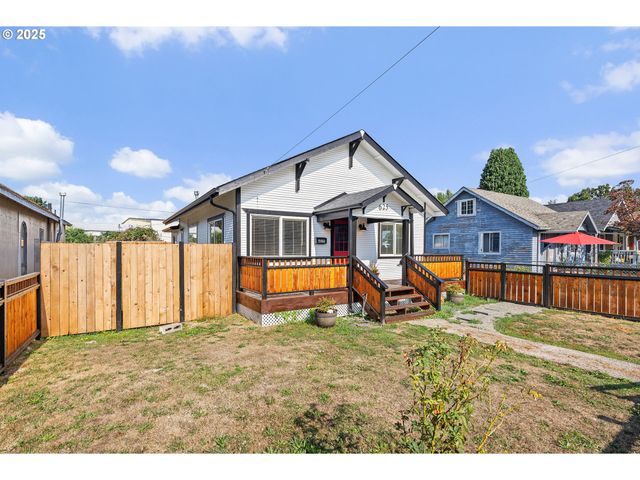 625 S GOLD St, Centralia, WA 98531