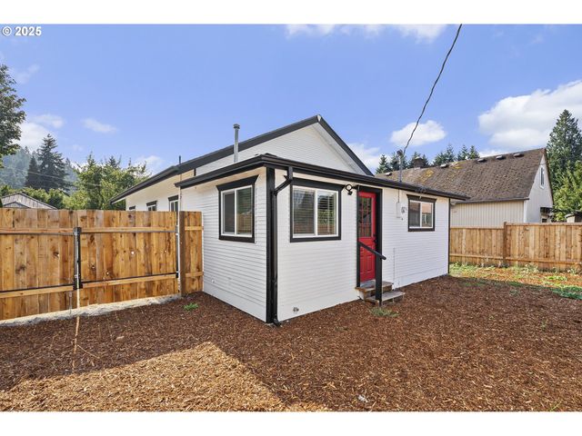 625 S GOLD St, Centralia, WA 98531