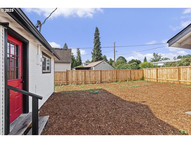 625 S GOLD St, Centralia, WA 98531