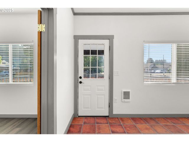 625 S GOLD St, Centralia, WA 98531