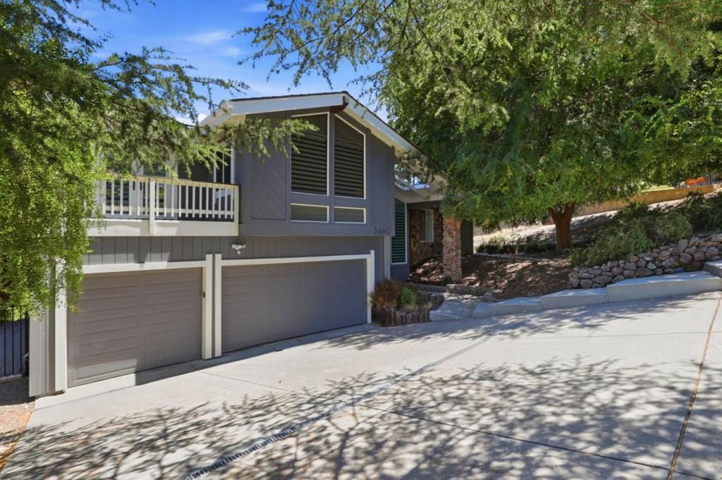Image 3 of property listing at 3460 Oak Hill Court, Morgan Hill, CA 95037