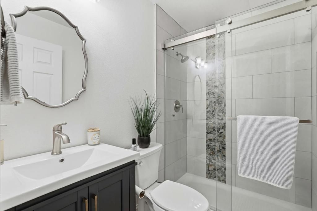 Image 31 of property listing at 3460 Oak Hill Court, Morgan Hill, CA 95037