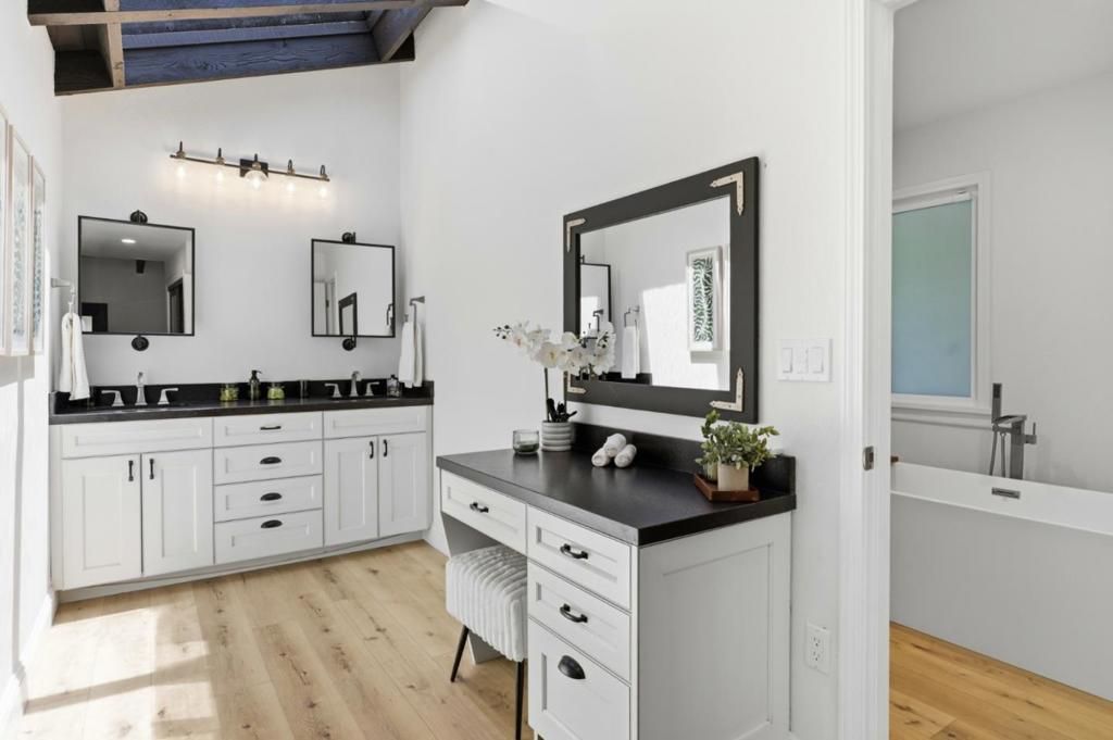 Image 33 of property listing at 3460 Oak Hill Court, Morgan Hill, CA 95037