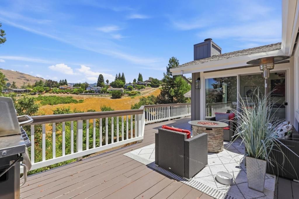 Image 39 of property listing at 3460 Oak Hill Court, Morgan Hill, CA 95037