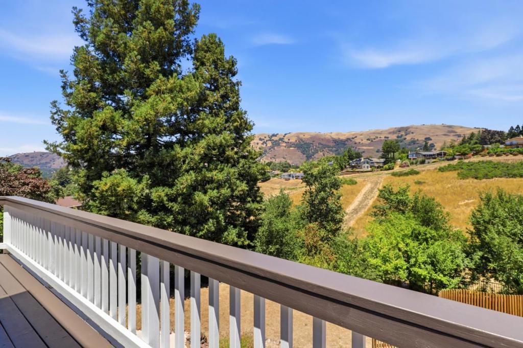 Image 40 of property listing at 3460 Oak Hill Court, Morgan Hill, CA 95037
