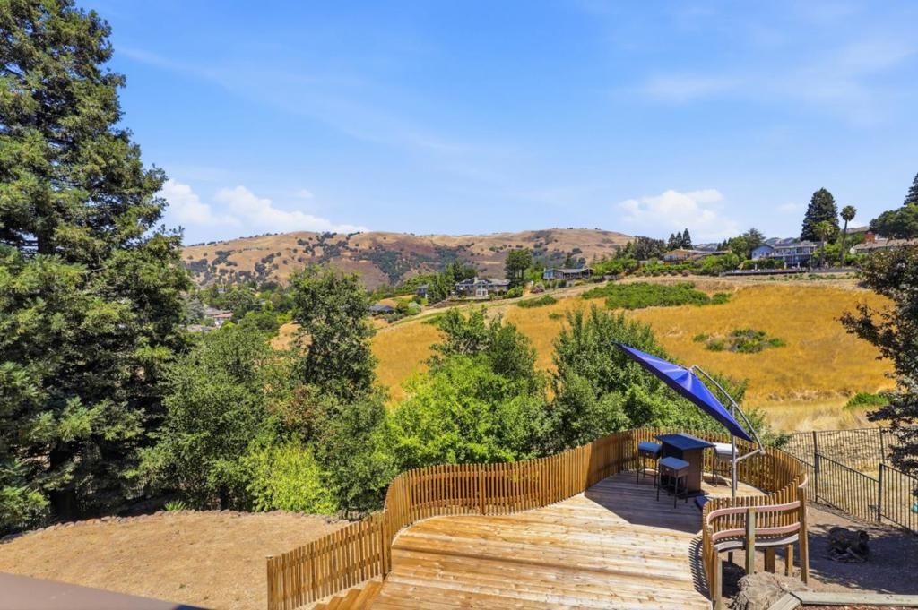 Image 42 of property listing at 3460 Oak Hill Court, Morgan Hill, CA 95037