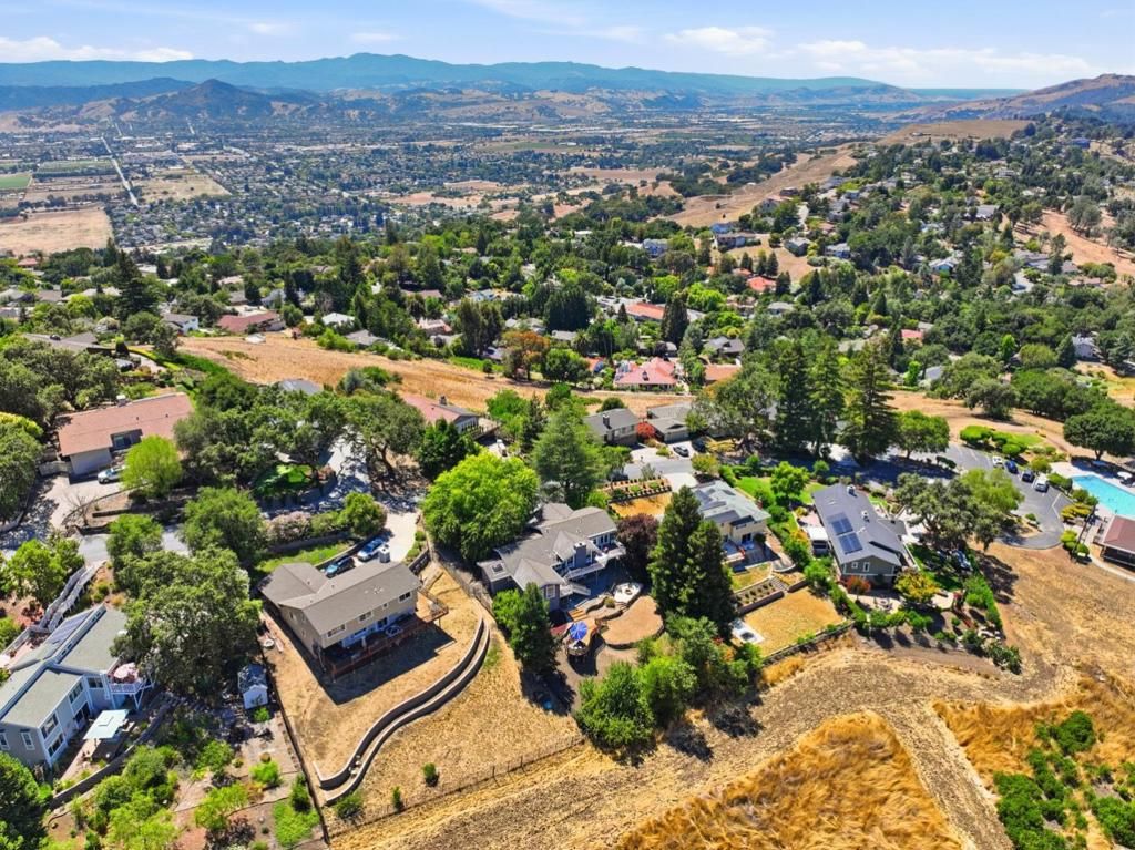 Image 47 of property listing at 3460 Oak Hill Court, Morgan Hill, CA 95037