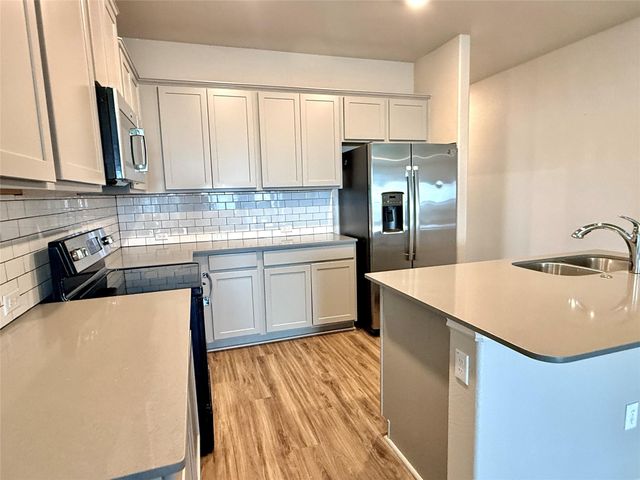 129 Perfect World LOOP, Jarrell, TX 76537