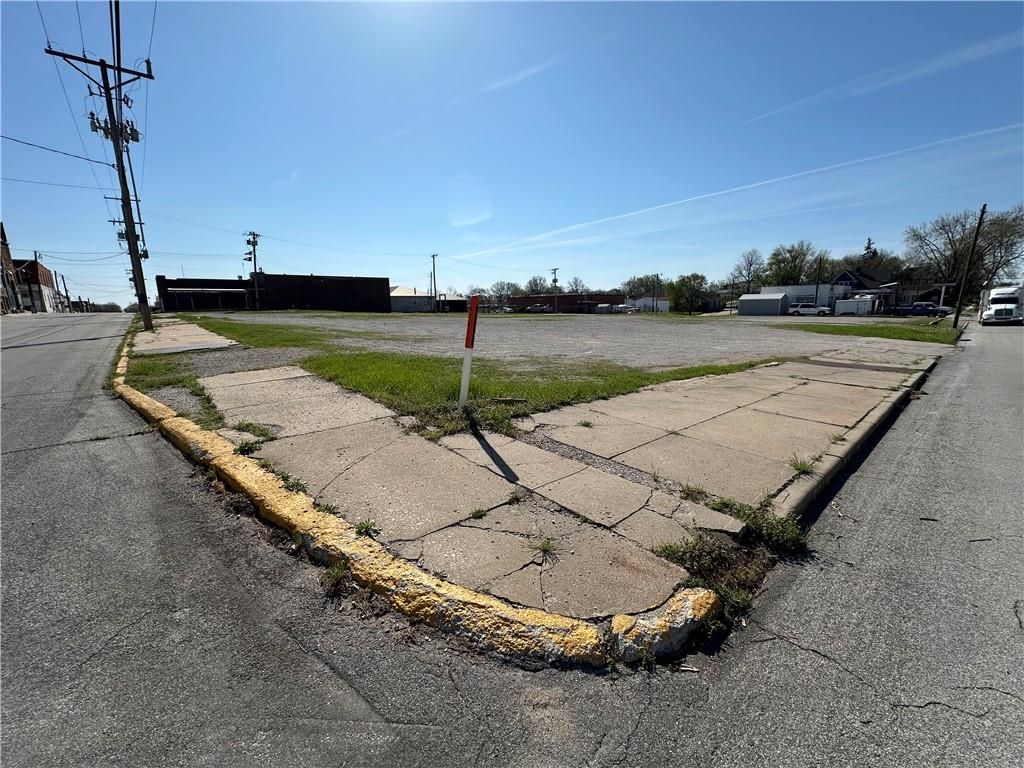211 W Franklin Street, Richmond, MO 64085