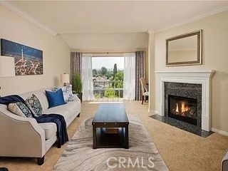 12830 Burbank Boulevard 305, Valley Village, CA 91607