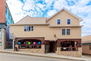 12 Pomfret Street, Putnam, CT 06260