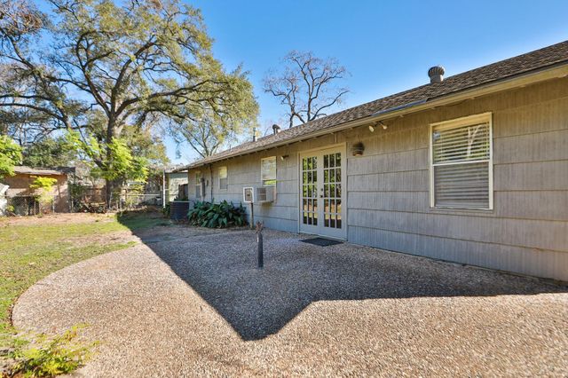 7158 Sharpview Drive, Houston, TX 77074