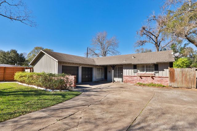 7158 Sharpview Drive, Houston, TX 77074