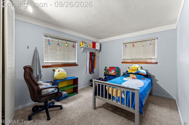 6324 Cambourne Road, Dearborn Heights, MI 48127