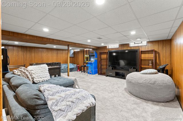 6324 Cambourne Road, Dearborn Heights, MI 48127