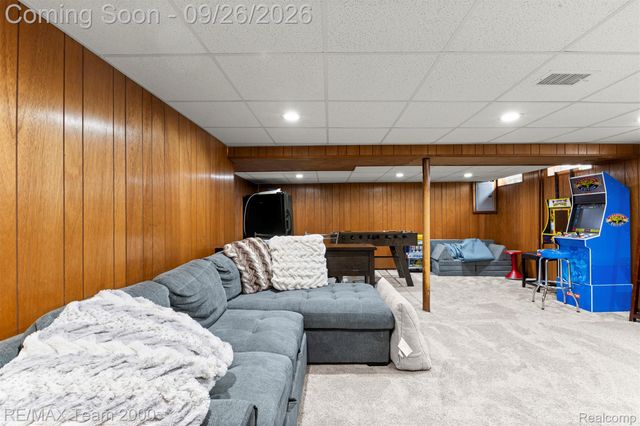 6324 Cambourne Road, Dearborn Heights, MI 48127