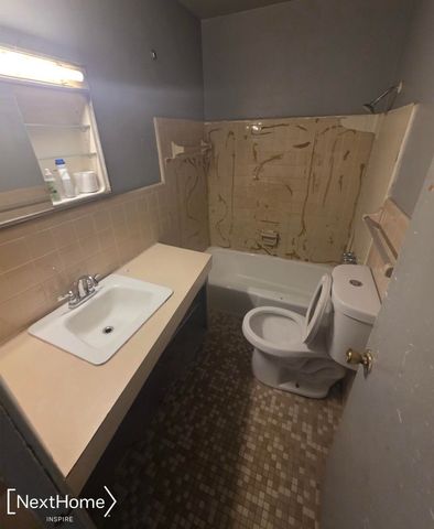929 W Genesee Street, Flint, MI 48504