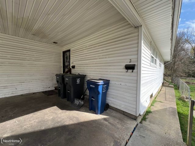 929 W Genesee Street, Flint, MI 48504