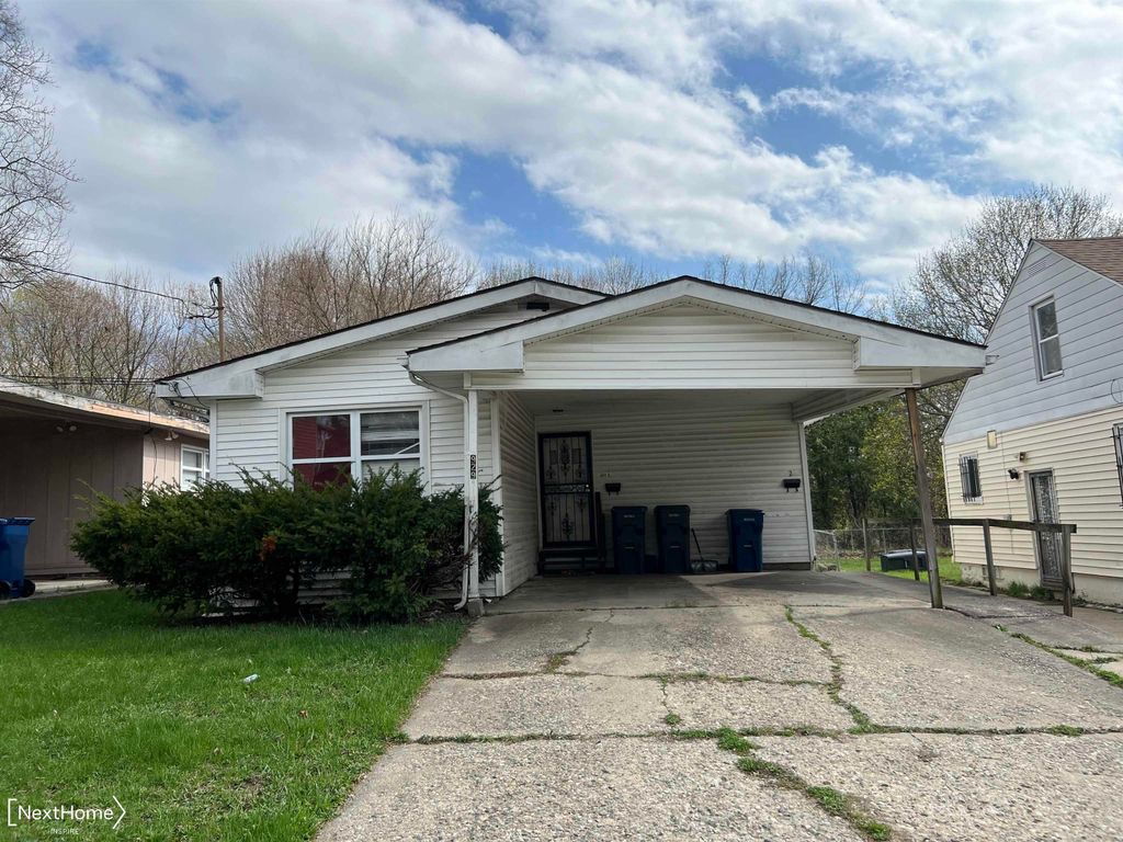 929 W Genesee Street, Flint, MI 48504