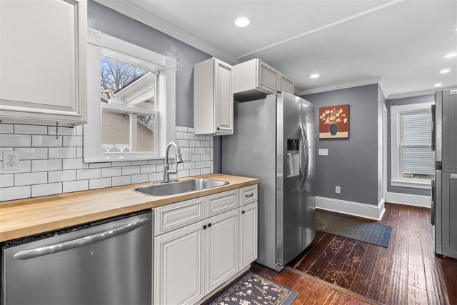 9092 Main Street, Whitmore Lake, MI 48189